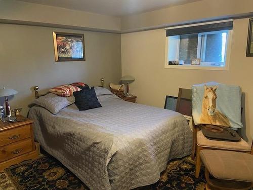 5695 International Road, Grand Forks, BC - Indoor Photo Showing Bedroom