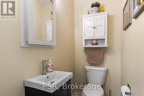 2063 Family Crescent, Mississauga, ON - Indoor Photo Showing Bathroom