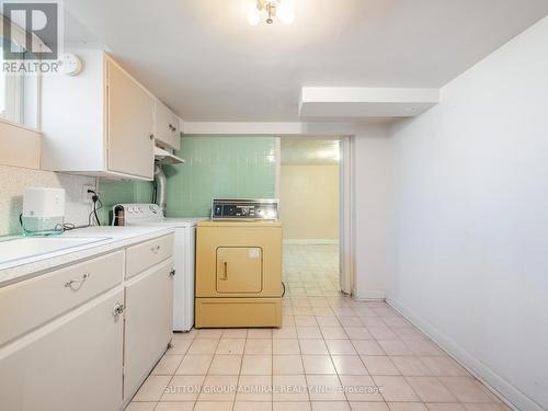 50 Dorsey Drive, Toronto W04, ON - Indoor Photo Showing Laundry Room