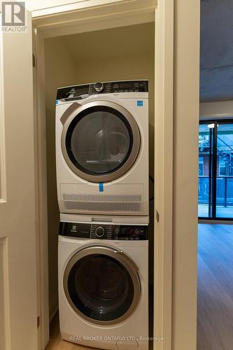 204 - 11 Robert Street, Hamilton, ON - Indoor Photo Showing Laundry Room