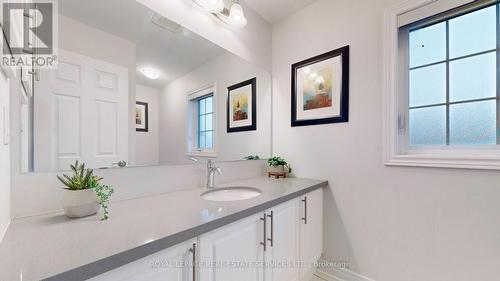 3440 Eternity Way, Oakville, ON - Indoor Photo Showing Bathroom