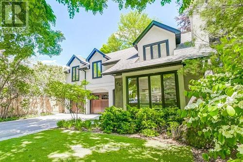 284 Lawson Street, Oakville, ON - Outdoor