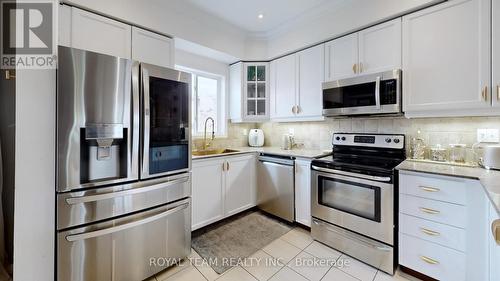 41 Bell Estate Road, Toronto, ON - Indoor Photo Showing Kitchen