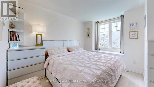 41 Bell Estate Road, Toronto, ON - Indoor Photo Showing Bedroom