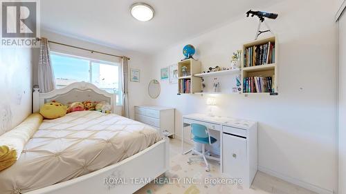 41 Bell Estate Road, Toronto, ON - Indoor Photo Showing Bedroom