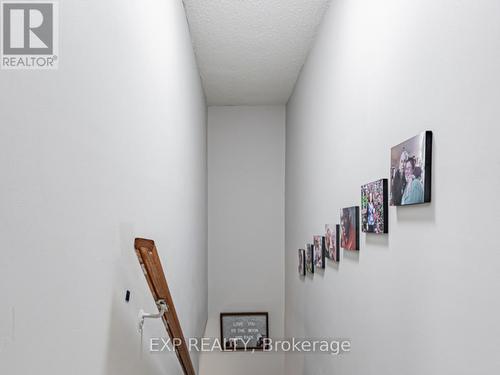 64 Greenfield Crescent, Whitby (Blue Grass Meadows), ON - Indoor Photo Showing Other Room