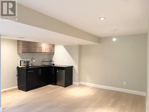 9 Ridgecrest Road, Markham (Berczy), ON - Indoor Photo Showing Kitchen