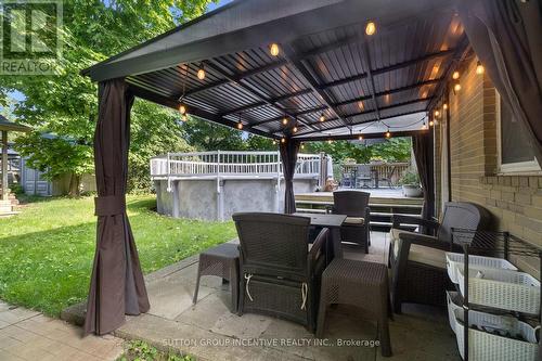 35 Jills Court, Barrie, ON - Outdoor With Deck Patio Veranda With Exterior