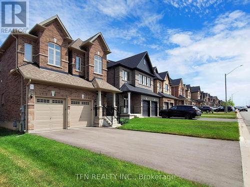 11 Copperhill Heights, Barrie, ON - Outdoor With Facade