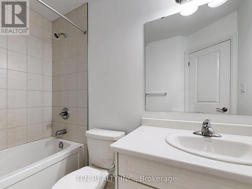 11 Copperhill Heights, Barrie (Painswick South), ON - Indoor Photo Showing Bathroom