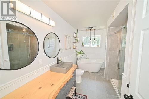 457 Springhill Road, Fredericton, NB - Indoor Photo Showing Bathroom