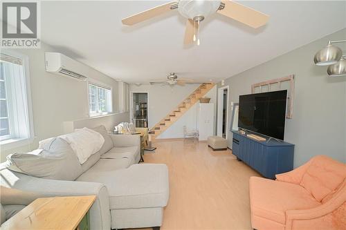 457 Springhill Road, Fredericton, NB - Indoor Photo Showing Living Room