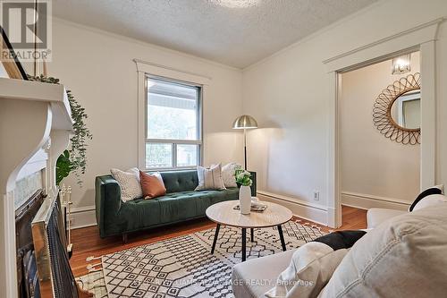 171 Ronan Avenue, Toronto (Lawrence Park North), ON - Indoor Photo Showing Living Room