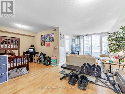 619 - 111 Elizabeth Street, Toronto C01, ON - Indoor Photo Showing Gym Room