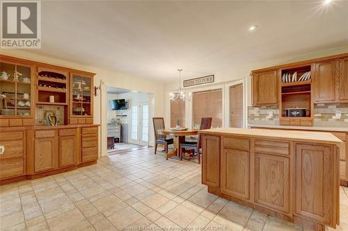 323 County Rd 27 East, Kingsville, ON - Indoor Photo Showing Kitchen