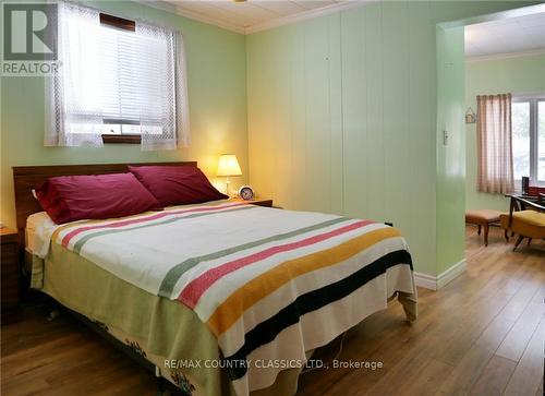 107 Blackfish Bay Road, Barry'S Bay, ON - Indoor Photo Showing Bedroom