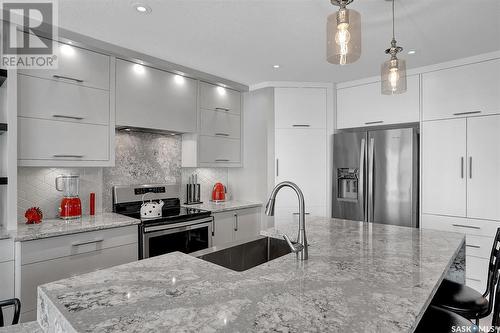 2457 Saunders Crescent, Regina, SK - Indoor Photo Showing Kitchen With Stainless Steel Kitchen With Upgraded Kitchen