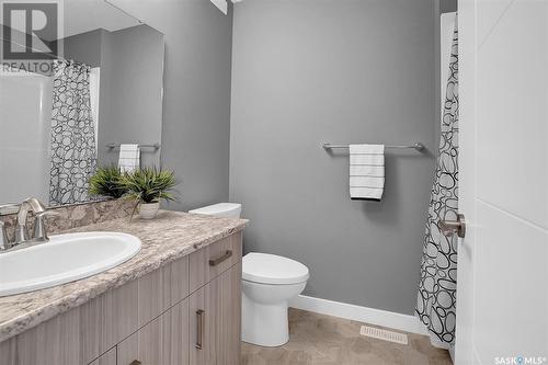 2457 Saunders Crescent, Regina, SK - Indoor Photo Showing Bathroom