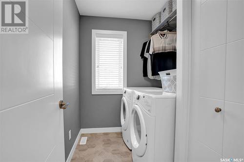 2457 Saunders Crescent, Regina, SK - Indoor Photo Showing Laundry Room