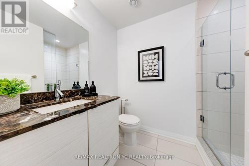 1005 - 59 Annie Craig Drive, Toronto W06, ON - Indoor Photo Showing Bathroom