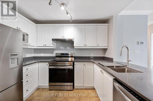 903 - 544 Talbot Street, London, ON - Indoor Photo Showing Kitchen With Stainless Steel Kitchen With Double Sink