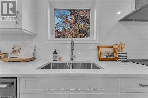 14 Scottsdale Street, London, ON - Indoor Photo Showing Kitchen With Double Sink