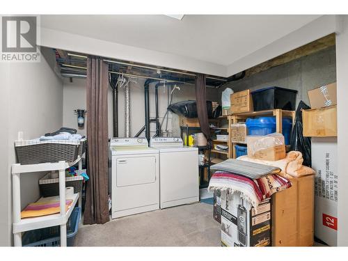 130 Dundas Road Unit# 5, Kelowna, BC - Indoor Photo Showing Laundry Room