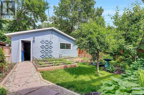 1314 College Avenue, Regina, SK - Outdoor