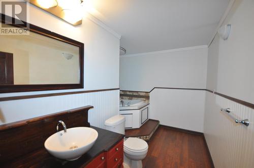 1160 A Dixon Road, Williams Lake, BC - Indoor Photo Showing Bathroom