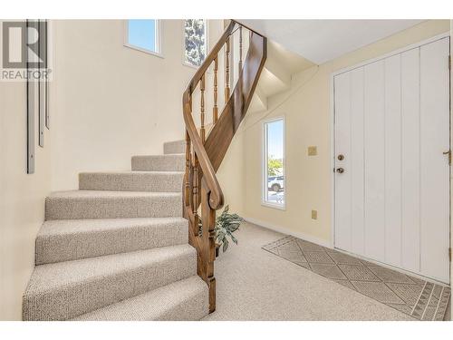 699 Curtis Road, Kelowna, BC - Indoor Photo Showing Other Room