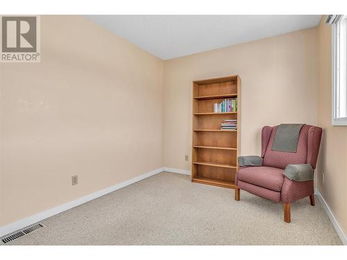 699 Curtis Road, Kelowna, BC - Indoor Photo Showing Other Room