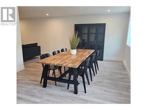 1220 Pacific Avenue Unit# 404, Kelowna, BC - Indoor Photo Showing Dining Room