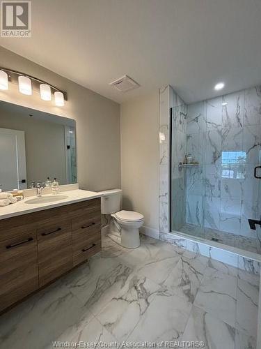 190 Main Street Unit# 301, Kingsville, ON - Indoor Photo Showing Bathroom