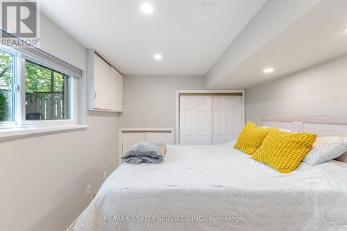 4244 York Drive, Niagara Falls, ON - Indoor Photo Showing Bedroom