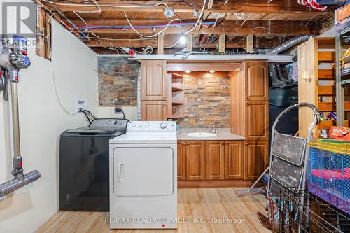 4244 York Drive, Niagara Falls, ON - Indoor Photo Showing Laundry Room