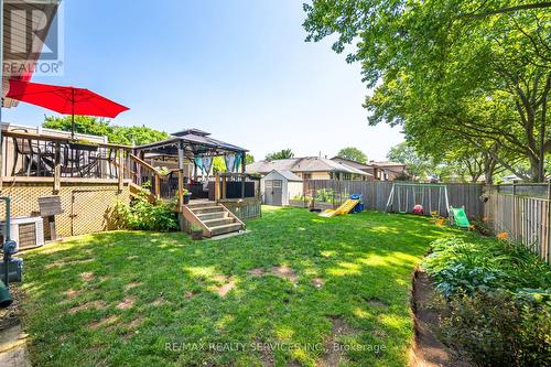 4244 York Drive, Niagara Falls, ON - Outdoor With Backyard