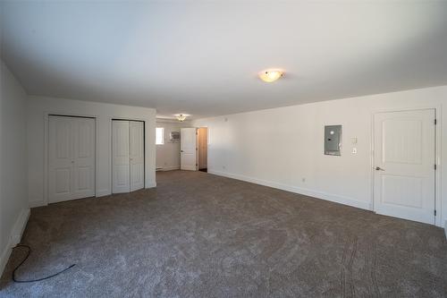 1040 Main Street, Okanagan Falls, BC - Indoor Photo Showing Other Room