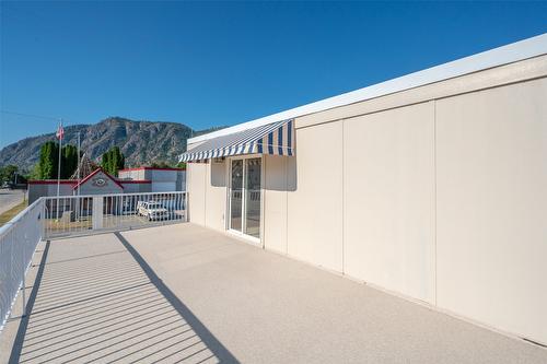 1040 Main Street, Okanagan Falls, BC - Outdoor