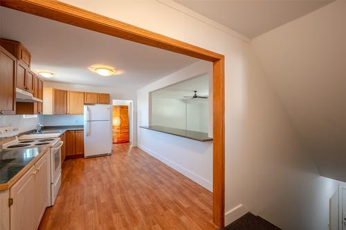 1040 Main Street, Okanagan Falls, BC - Indoor Photo Showing Kitchen