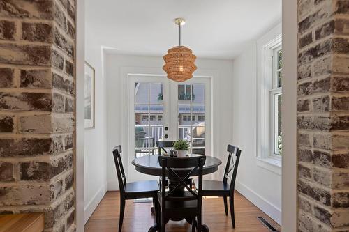 1001 Lawrence Avenue, Kelowna, BC - Indoor Photo Showing Dining Room