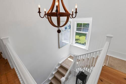 1001 Lawrence Avenue, Kelowna, BC - Indoor Photo Showing Other Room