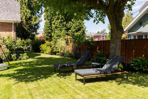 1001 Lawrence Avenue, Kelowna, BC - Outdoor