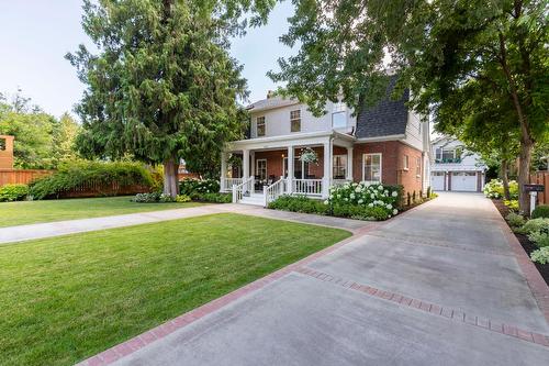 1001 Lawrence Avenue, Kelowna, BC - Outdoor With Deck Patio Veranda With Facade