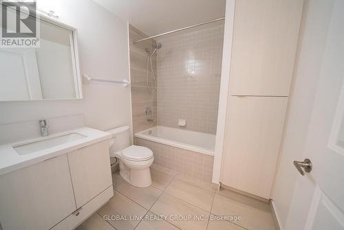 1805 - 4677 Glen Erin Drive, Mississauga, ON - Indoor Photo Showing Bathroom