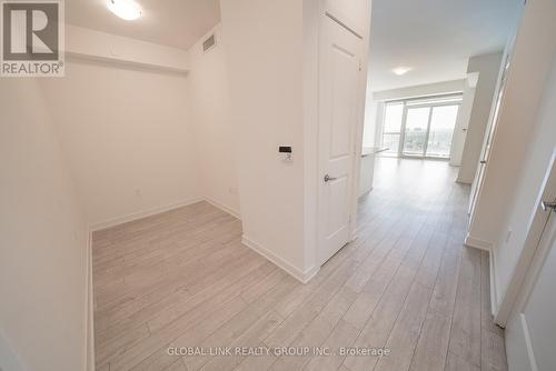 1805 - 4677 Glen Erin Drive, Mississauga, ON - Indoor Photo Showing Other Room