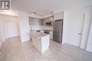 1805 - 4677 Glen Erin Drive, Mississauga, ON  - Indoor Photo Showing Kitchen 