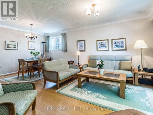 1535 Chalice Crescent E, Mississauga, ON - Indoor Photo Showing Living Room