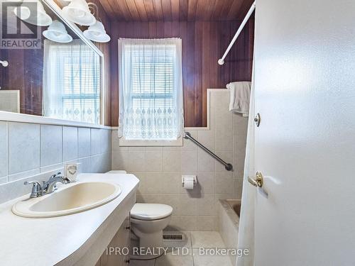 1535 Chalice Crescent E, Mississauga, ON - Indoor Photo Showing Bathroom