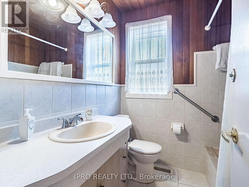 1535 Chalice Crescent E, Mississauga, ON - Indoor Photo Showing Bathroom