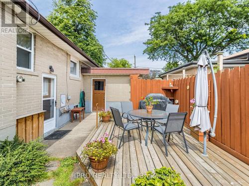 1535 Chalice Crescent E, Mississauga, ON - Outdoor With Deck Patio Veranda With Exterior